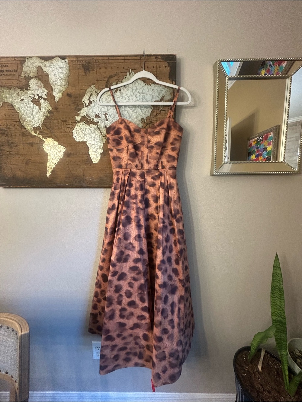 Milly Leopard-Print Sweetheart Midi Dress in multi brown leopard printed - Picture 6 of 10